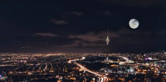 Írán uvolnil omezení, denní počet obětí je nejvyšší od vypuknutí pandemie